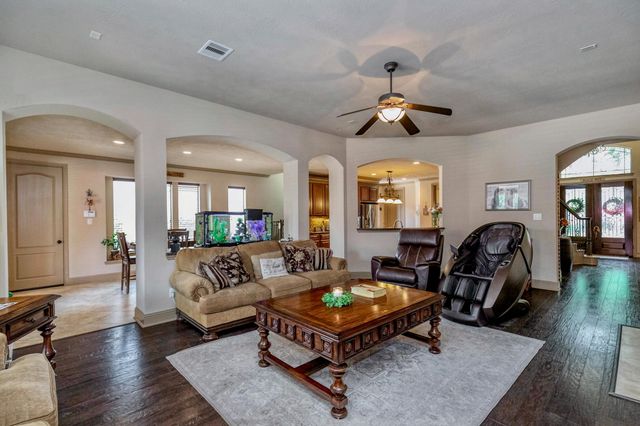 407 Pickney Avenue, Sugar Land, TX 77479