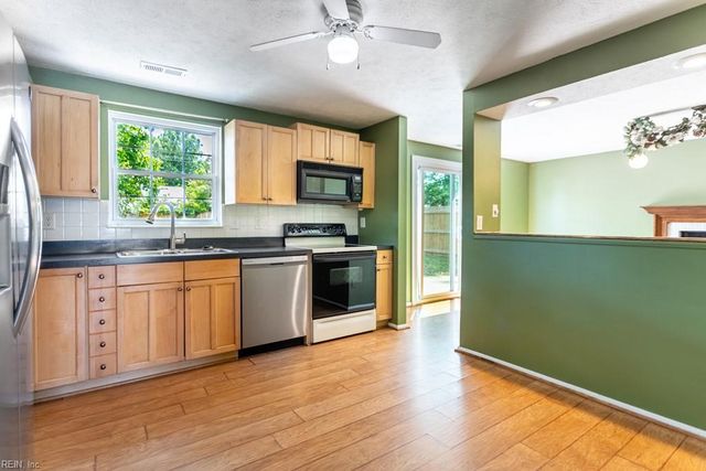142 Converse CT, Newport News, VA 23608