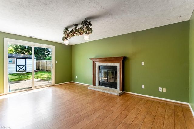 142 Converse CT, Newport News, VA 23608