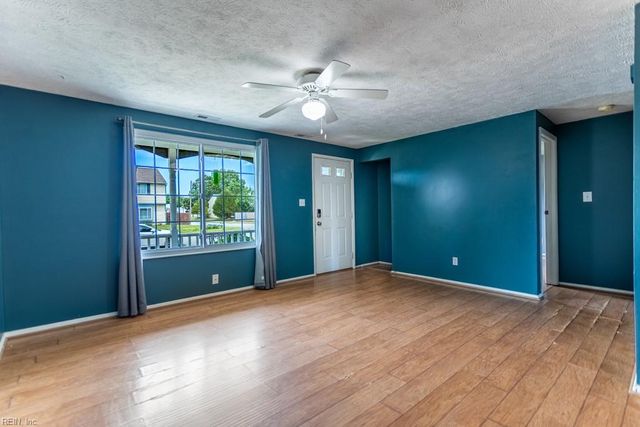 142 Converse CT, Newport News, VA 23608