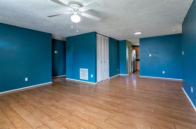 142 Converse CT, Newport News, VA 23608