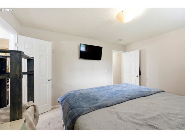 2893 Ne JUNIPER Ave, Gresham, OR 97030