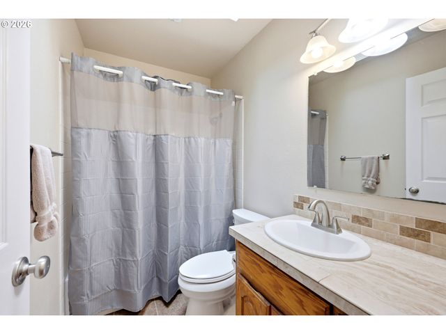 2893 Ne JUNIPER Ave, Gresham, OR 97030