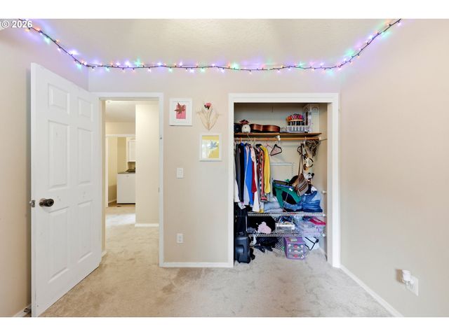 2893 Ne JUNIPER Ave, Gresham, OR 97030