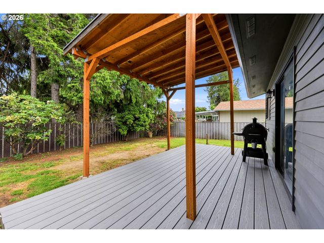 2893 Ne JUNIPER Ave, Gresham, OR 97030