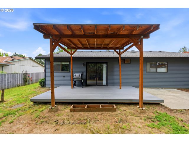 2893 Ne JUNIPER Ave, Gresham, OR 97030
