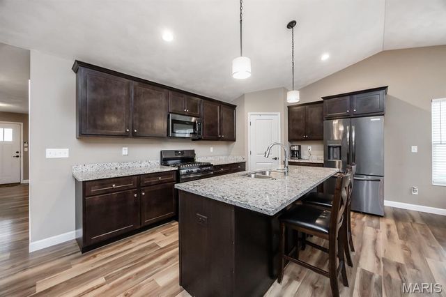 1121 Menominee Trail, Mascoutah, IL 62258