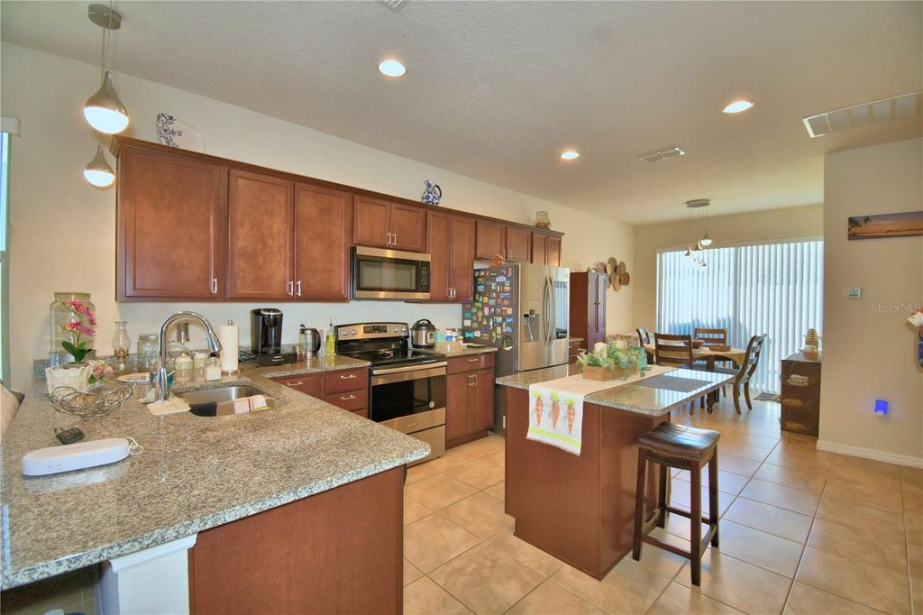 Image 12 of property listing at 3589 ROCK CREEK LANE, Kissimmee, FL 34744