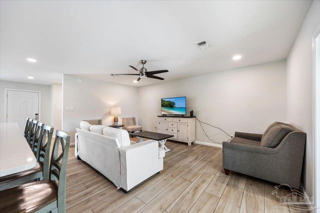5464 Grande Lagoon Ct, Pensacola, FL 32507