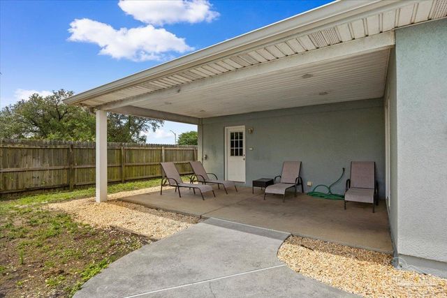 5464 Grande Lagoon Ct, Pensacola, FL 32507