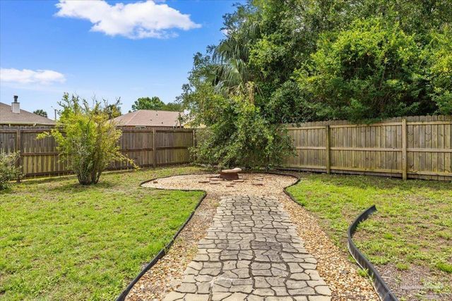 5464 Grande Lagoon Ct, Pensacola, FL 32507