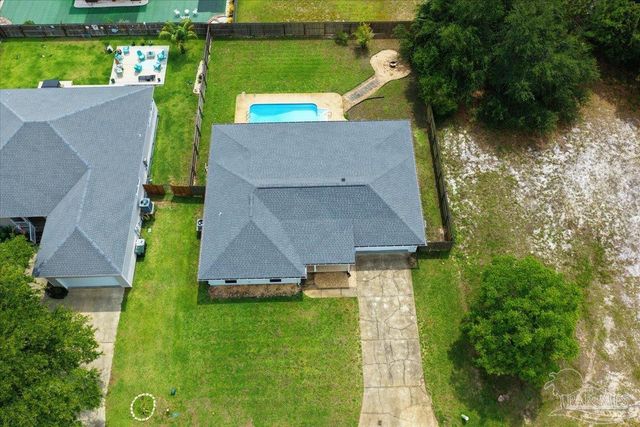 5464 Grande Lagoon Ct, Pensacola, FL 32507