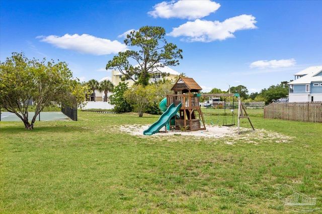 5464 Grande Lagoon Ct, Pensacola, FL 32507