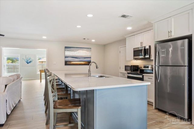 5464 Grande Lagoon Ct, Pensacola, FL 32507