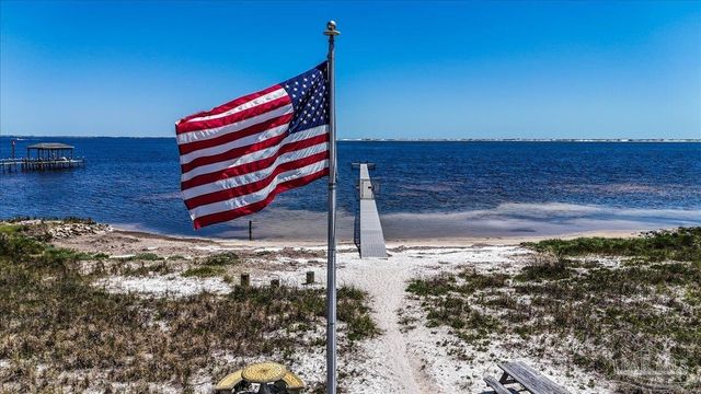 5464 Grande Lagoon Ct, Pensacola, FL 32507