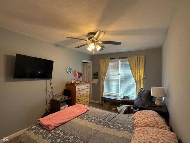 903 S Creek Drive E, Greensburg, IN 47240