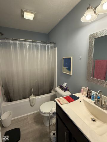 903 S Creek Drive E, Greensburg, IN 47240