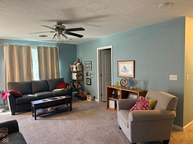 903 S Creek Drive E, Greensburg, IN 47240