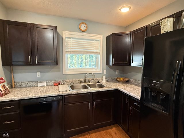 903 S Creek Drive E, Greensburg, IN 47240