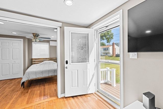 15 Packard Ave, Hull, MA 02045