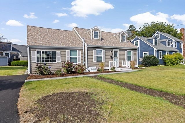 15 Packard Ave, Hull, MA 02045