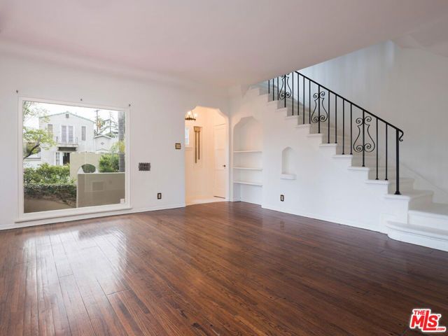 3842 Aloha Street, Los Angeles, CA 90027