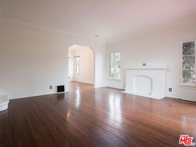 3842 Aloha Street, Los Angeles, CA 90027