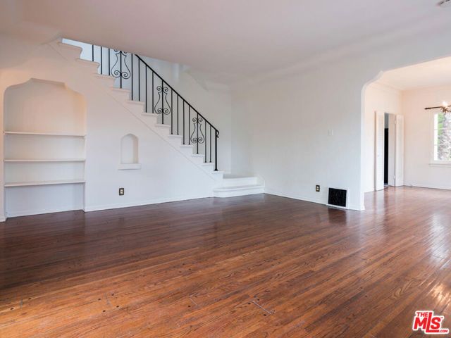 3842 Aloha Street, Los Angeles, CA 90027