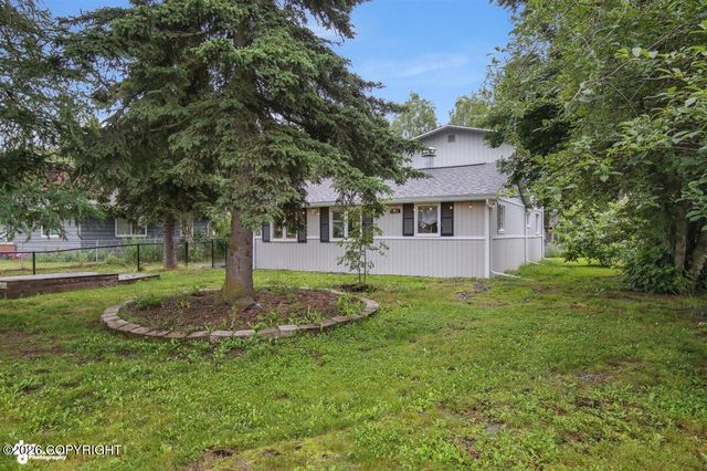7620 Maryland Avenue, Anchorage, AK 99504