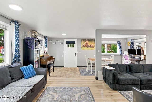 7620 Maryland Avenue, Anchorage, AK 99504