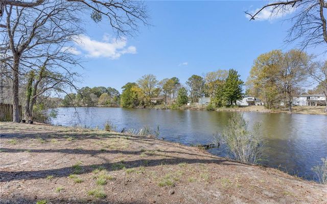 5458 Bayberry DR, Norfolk, VA 23502