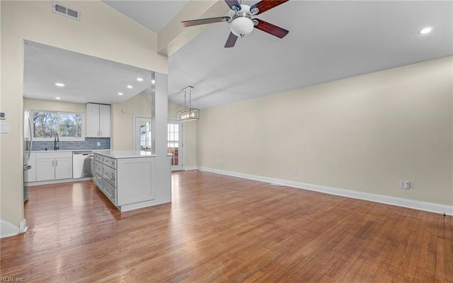 5458 Bayberry DR, Norfolk, VA 23502