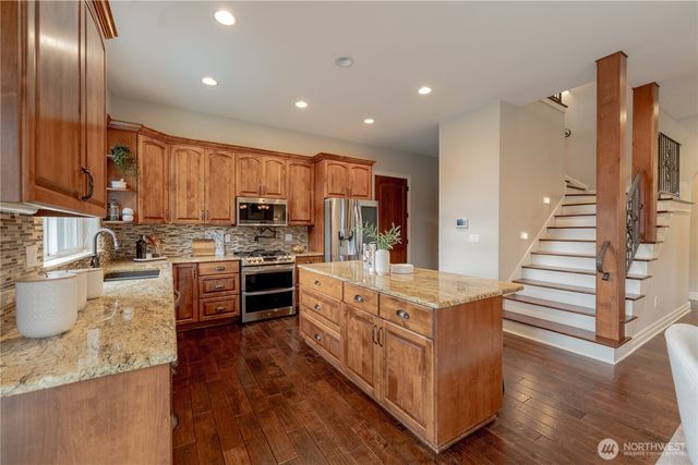 19837 47th Avenue NE, Lake Forest Park, WA 98155