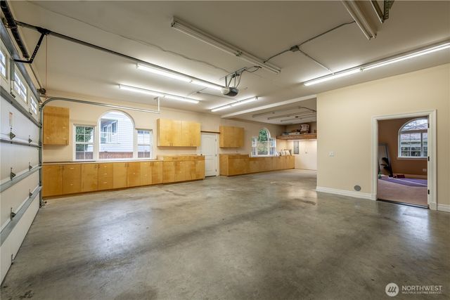 19837 47th Avenue NE, Lake Forest Park, WA 98155