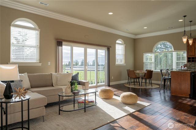 19837 47th Avenue NE, Lake Forest Park, WA 98155