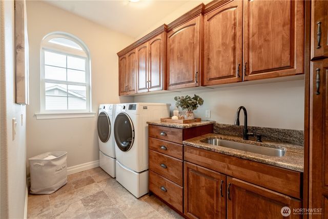 19837 47th Avenue NE, Lake Forest Park, WA 98155