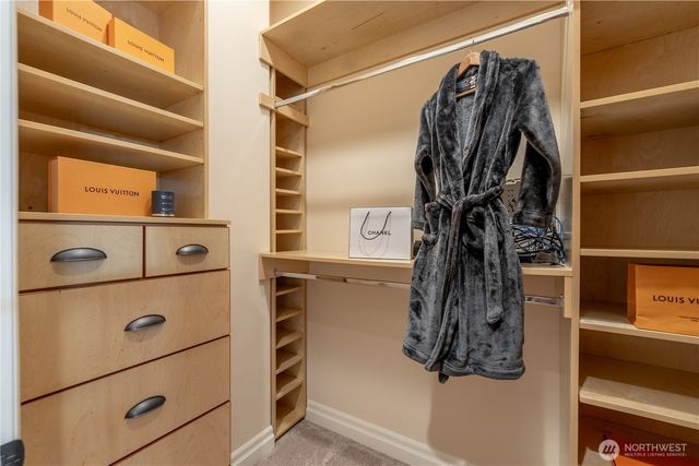 19837 47th Avenue NE, Lake Forest Park, WA 98155