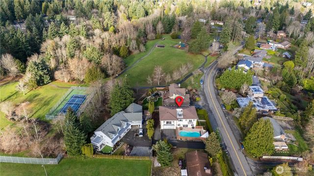 19837 47th Avenue NE, Lake Forest Park, WA 98155