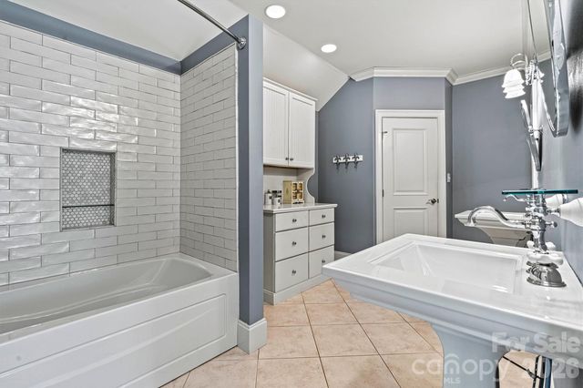 7967 Glen Abbey Circle, Stanley, NC 28164