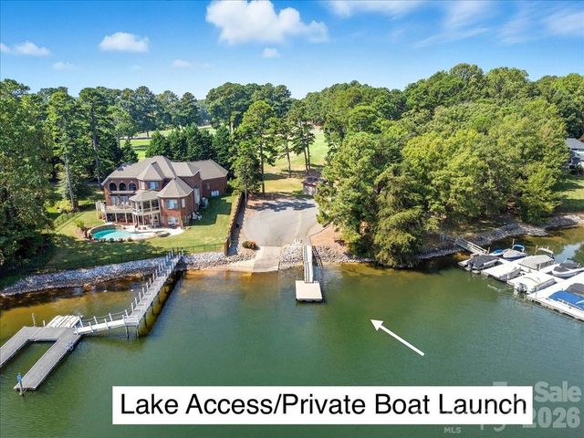 7967 Glen Abbey Circle, Stanley, NC 28164