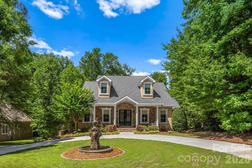 7967 Glen Abbey Circle, Stanley, NC 28164