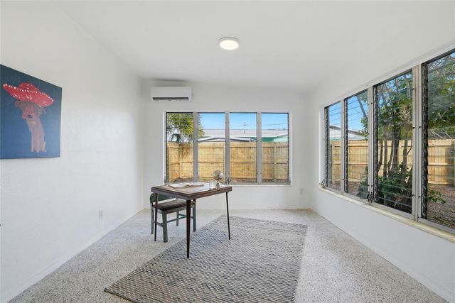 1190 79TH AVENUE N, St Petersburg, FL 33702