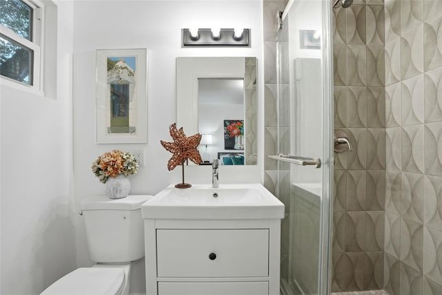 1190 79TH AVENUE N, St Petersburg, FL 33702