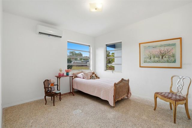 1190 79TH AVENUE N, St Petersburg, FL 33702