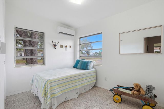 1190 79TH AVENUE N, St Petersburg, FL 33702