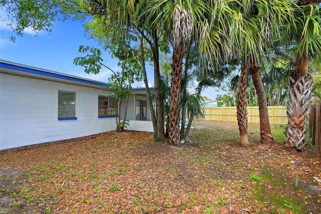 1190 79TH AVENUE N, St Petersburg, FL 33702