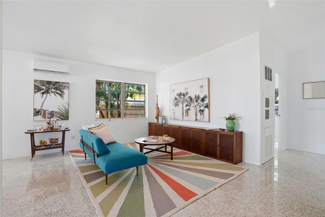 1190 79TH AVENUE N, St Petersburg, FL 33702