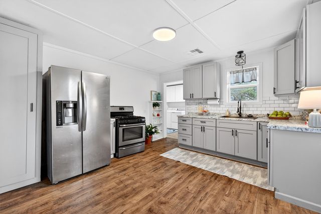 1710 W Crawford Street, Denison, TX 75020