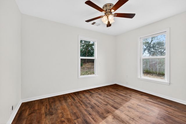 1710 W Crawford Street, Denison, TX 75020