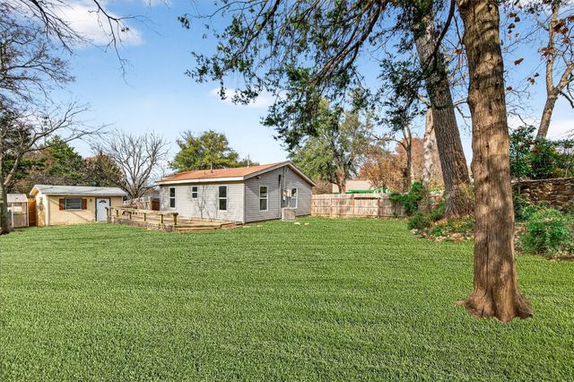 1710 W Crawford Street, Denison, TX 75020